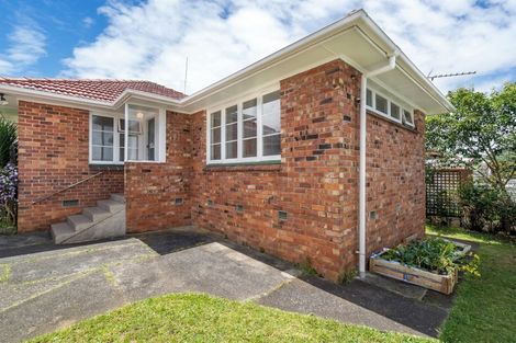 Photo of property in 20 Waterloo Road, Milford, Auckland, 0620