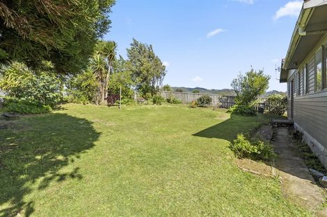 Photo of property in 2 Cornwall Crescent, Cannons Creek, Porirua, 5024