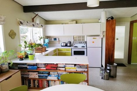 Photo of property in 10 Paramu Avenue, Birkdale, Auckland, 0626