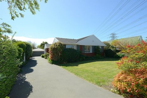 Photo of property in 22 Ambleside Drive, Burnside, Christchurch, 8053