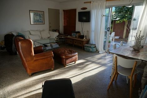 Photo of property in 924c Papamoa Beach Road, Papamoa Beach, Papamoa, 3118