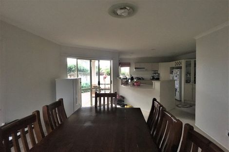 Photo of property in 15 Westminster Gardens, Unsworth Heights, Auckland, 0632
