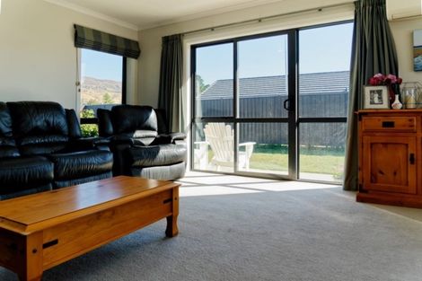 Photo of property in 5 Crabbe Place, Cromwell, 9310