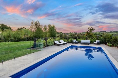 Photo of property in 11 Oak Valley Road, Dairy Flat, Albany, 0792