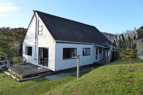 Photo of property in 8 Sunbrae Drive, Silverstream, Upper Hutt, 5019