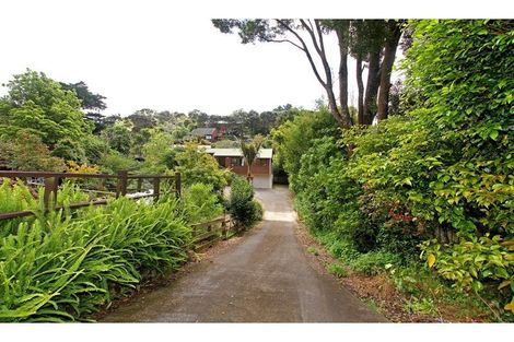 Photo of property in 2/1 Flavia Close, Torbay, Auckland, 0630
