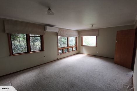 Photo of property in 1 Howard Road, Point Howard, Lower Hutt, 5013