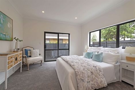 Photo of property in 209a Edmonton Road, Te Atatu South, Auckland, 0610