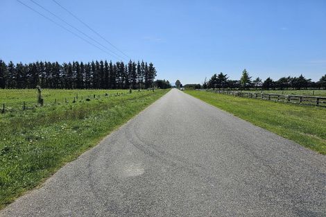 Photo of property in 577 Pesters Road, West Eyreton, Rangiora, 7475