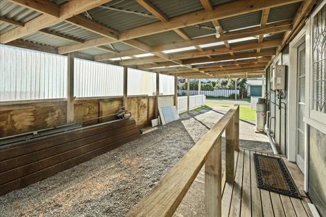 Photo of property in 8 Point Road, Mokau, 4376