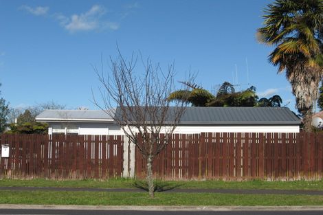 Photo of property in 2 Alderson Road, Fairview Downs, Hamilton, 3214