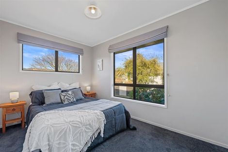 Photo of property in 10 Chaucer Place, Owhata, Rotorua, 3010