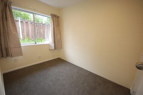 Photo of property in 1/98 Birkdale Road, Birkdale, Auckland, 0626