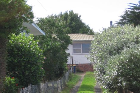 Photo of property in 24 Japonica Drive, Beach Haven, Auckland, 0626