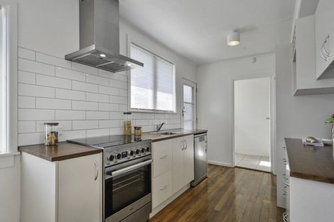 Photo of property in 34 Middle Road, Havelock North, 4130