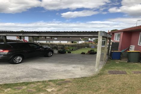 Photo of property in 33 Addison Drive, Glendene, Auckland, 0602