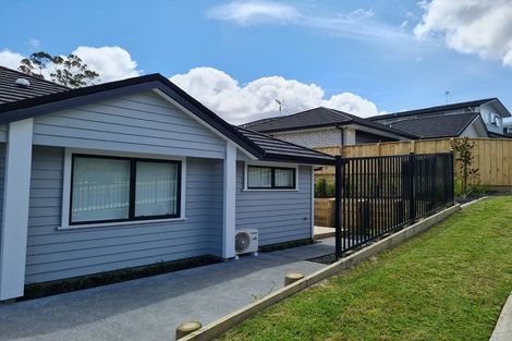 Photo of property in 31 Maraeariki Avenue, Orewa, 0931