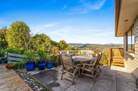 Photo of property in 43 Percy Kinsman Crescent, Riverstone Terraces, Upper Hutt, 5018