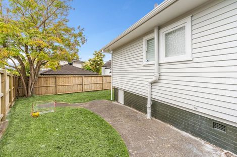 Photo of property in 36 Elliott Avenue, Bayview, Auckland, 0629