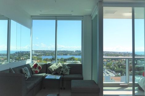 Photo of property in Sentinel Apartments, 1305/3 Northcroft Street, Takapuna, Auckland, 0622