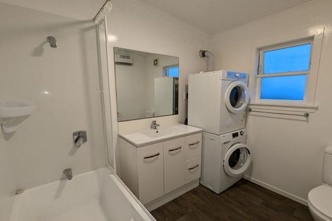 Photo of property in 30 Sussex Street, Mount Cook, Wellington, 6021