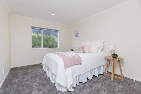 Photo of property in 4 Montego Place, Grenada Village, Wellington, 6037