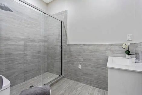 Photo of property in 16 Millcroft Lane, Ranui, Auckland, 0612