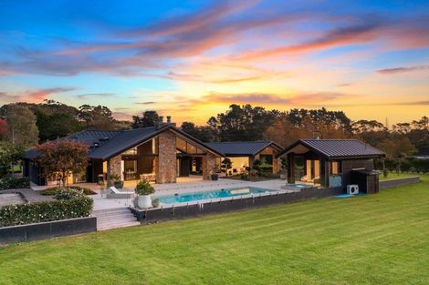 Photo of property in 73 Pomona Road, Kumeu, 0891