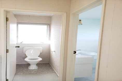 Photo of property in 1/1 Emma Court, Northpark, Auckland, 2013