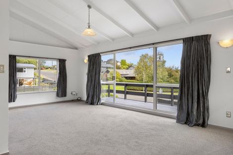 Photo of property in 32 Tremaine Avenue, Two Mile Bay, Taupo, 3330