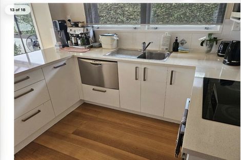 Photo of property in 1/15a Stanley Point Road, Stanley Point, Auckland, 0624