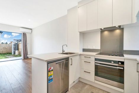 Photo of property in 8/54 Swanson Road, Henderson, Auckland, 0610