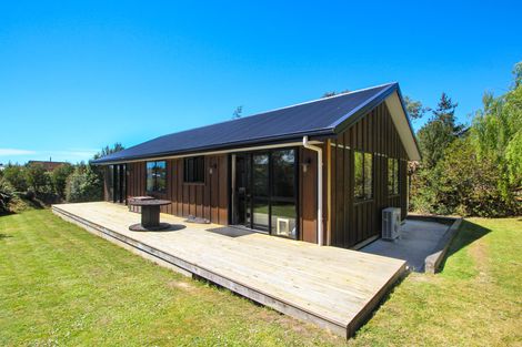 Photo of property in 28 Grove Avenue, Weston, Oamaru, 9401