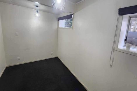 Photo of property in 2 Iorangi Place, Hillpark, Auckland, 2102