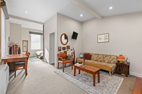 Photo of property in 5 Tonks Grove, Te Aro, Wellington, 6011