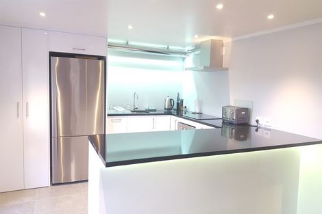 Photo of property in 66a Uxbridge Road, Mellons Bay, Auckland, 2014