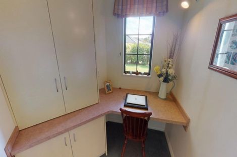 Photo of property in 6 Hillcrest Lane, Levin, 5510