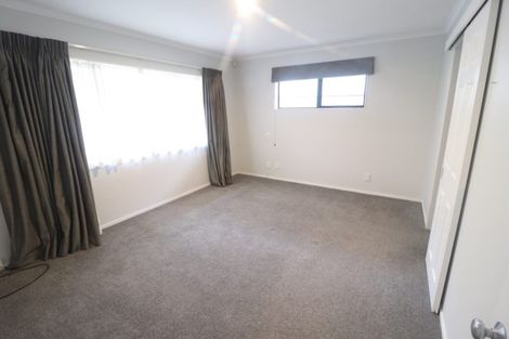 Photo of property in 12 Thomas Hamer Place, Greenhithe, Auckland, 0632