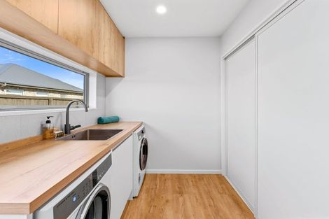 Photo of property in 5 Coopworth Mews, West Melton, 7618