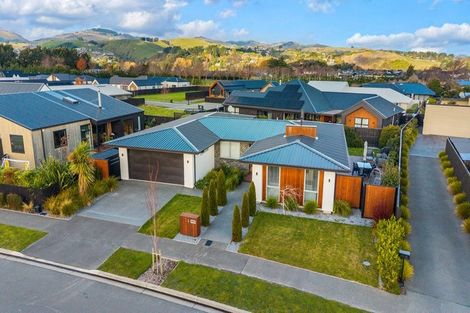 Photo of property in 8 Irvines Track, Halswell, Christchurch, 8025