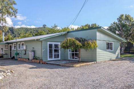 Photo of property in 45f Brandon Street, Featherston, 5710