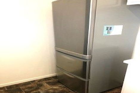 Photo of property in 2/1 Northall Road, New Lynn, Auckland, 0600