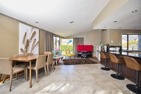 Photo of property in 17 Fernloche Place, Flat Bush, Auckland, 2016