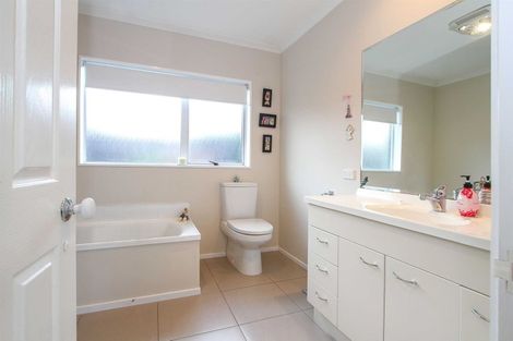Photo of property in 27a Cooper Street, Pukekohe, 2120