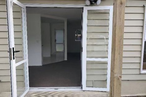 Photo of property in 1/542 Swanson Road, Ranui, Auckland, 0612