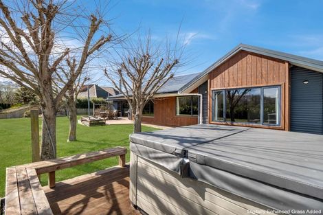 Photo of property in 21 Collins Drive, Waikuku Beach, 7402