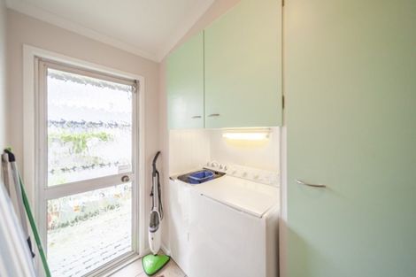 Photo of property in 13a Windsor Terrace, Taradale, Napier, 4112