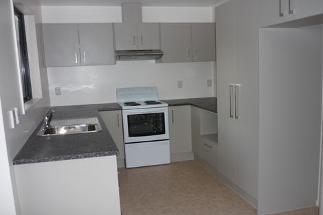 Photo of property in 2 Glucina Place, Glen Eden, Auckland, 0602