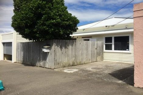 Photo of property in 11 Wha Street, Lyall Bay, Wellington, 6022
