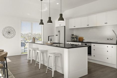 Photo of property in 379b Oceanbeach Road, Mount Maunganui, 3116